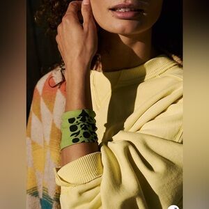 FREE PEOPLE MOVEMENT Rumble Hair Tie - Green  MSRP $12 CURRENT ON FP NWOT